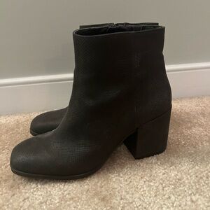 Mix No.6 Black leather boots in size 7